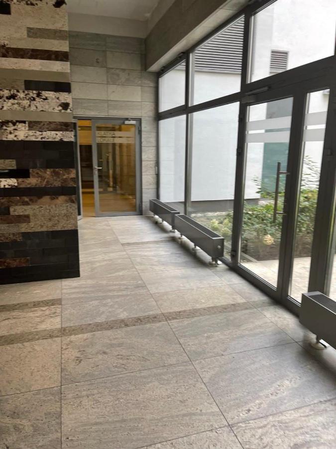 Ferienwohnung Apartament Obrzezna Airport Warschau Exterior foto